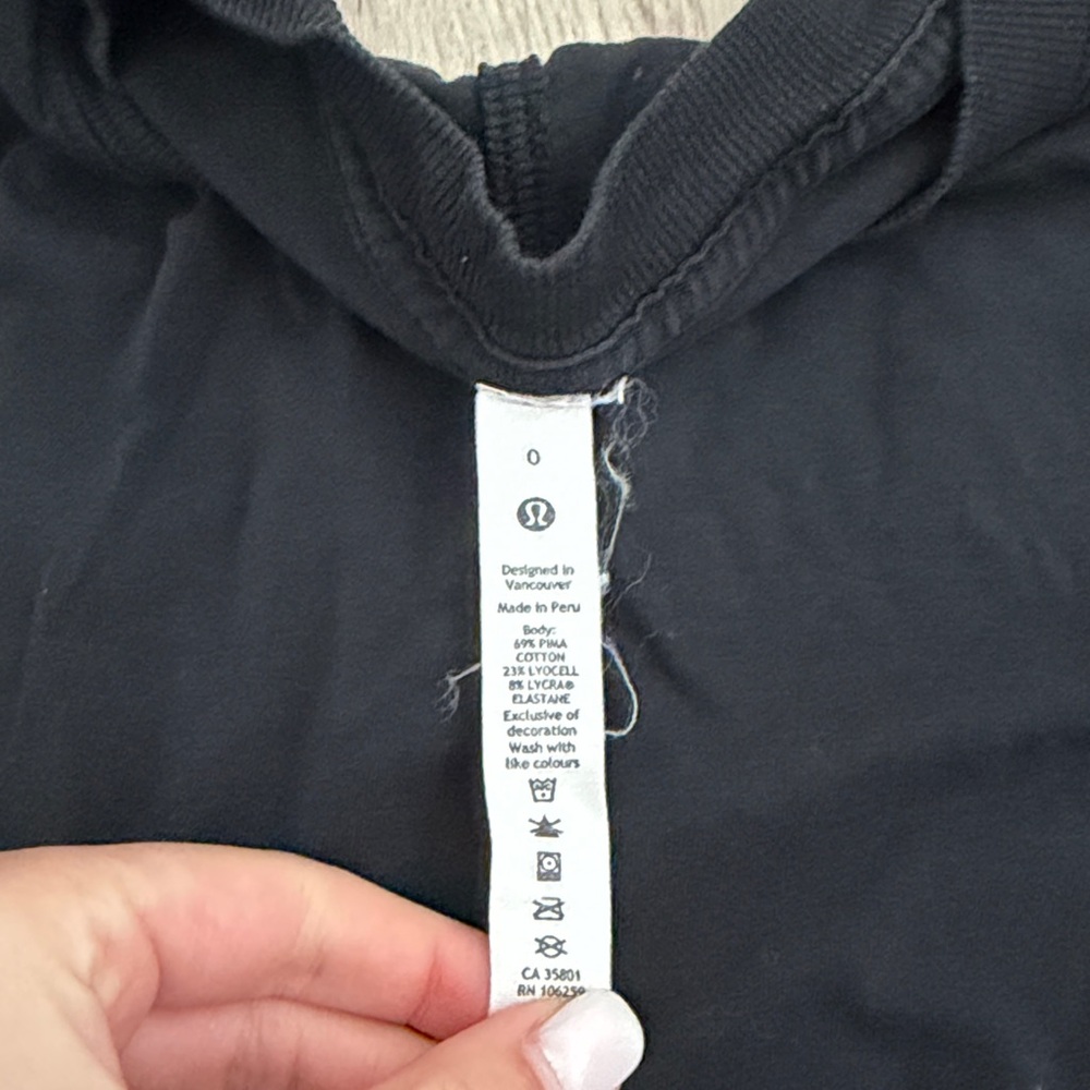 Lululemon tee - Picture 2 of 3
